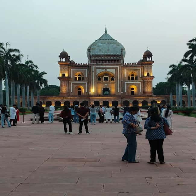 Delhi: Akshardham Temple, India Gate & Safdarjung Night Tour - Good To Know