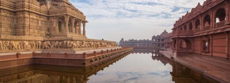 Delhi: Akshardham Temple Tour with Light and Sound Show - Good To Know