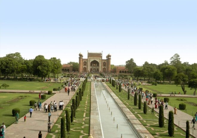 Delhi: All-Inclusive Taj Mahal & Agra Day Trip by Train - Lunch and Itinerary