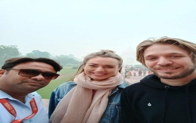 Delhi: All-inclusive Taj Mahal & Agra Fort Guided Day Trip - Local Experience