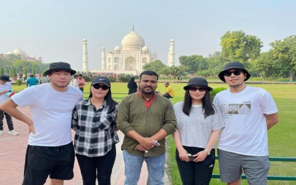 Delhi: Best Tour Guide With Delhi & Taj Mahal Sightseeing - The Sum Up