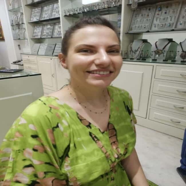 Delhi: Customized Shopping Tour with Female Consultant - Frequently Asked Questions