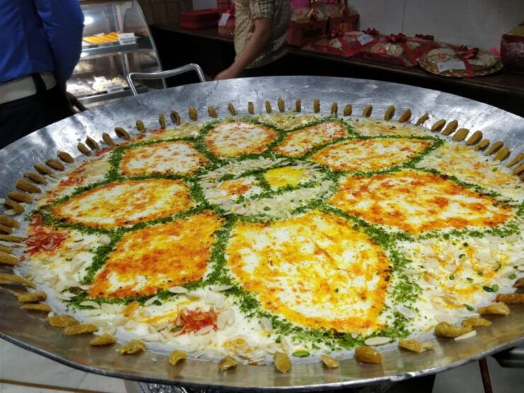 Delhi: Flavors and Food Stories of New Delhi - Volunteering at a Sikh Temple