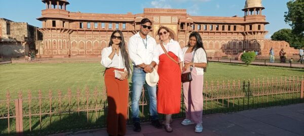 Delhi : Four Days Luxury Delhi, Agra ,Jaipur Tour - The Sum Up