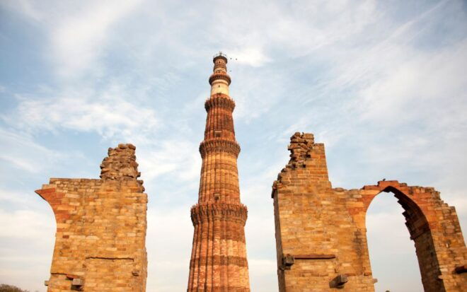 Delhi: Full-Day Private Guided Tour With Transfers - Important Information