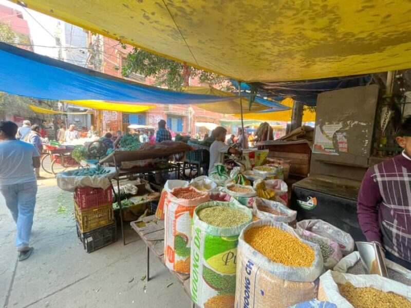 Delhi: Full-Day Shopping Tour with Male & Female Guide - Additional Considerations