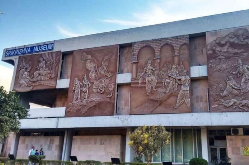 Delhi: Guided Shopping Tour Experience Local Expert Guide - FAQs  