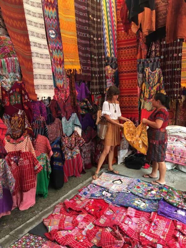 Delhi: Guided Shopping Tour with an Female Expert - FAQ