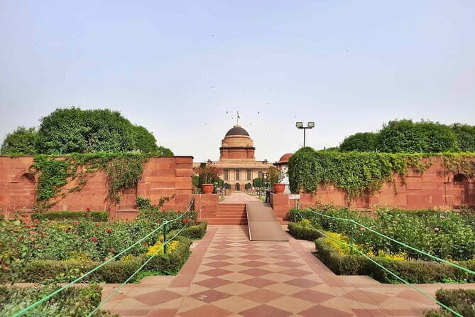 Delhi: Half day Old and New Delhi Tour on Iconic Landmarks - The Sum Up