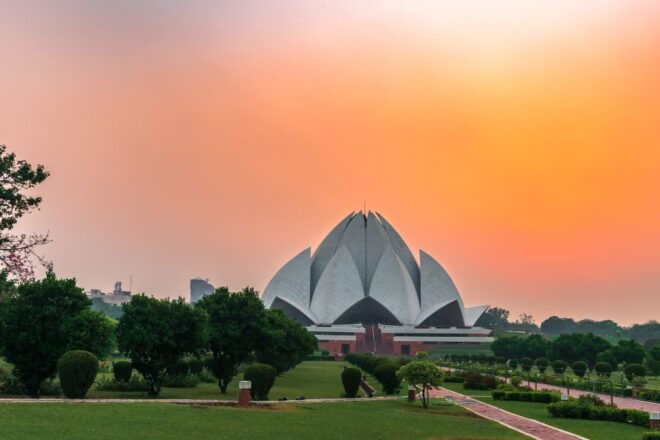 Delhi: Half-Day Private Temple Tour - Free Cancellation Policy