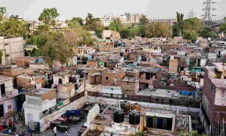 Delhi Half Day Slum Walking Tour With Guide - Experience the Community