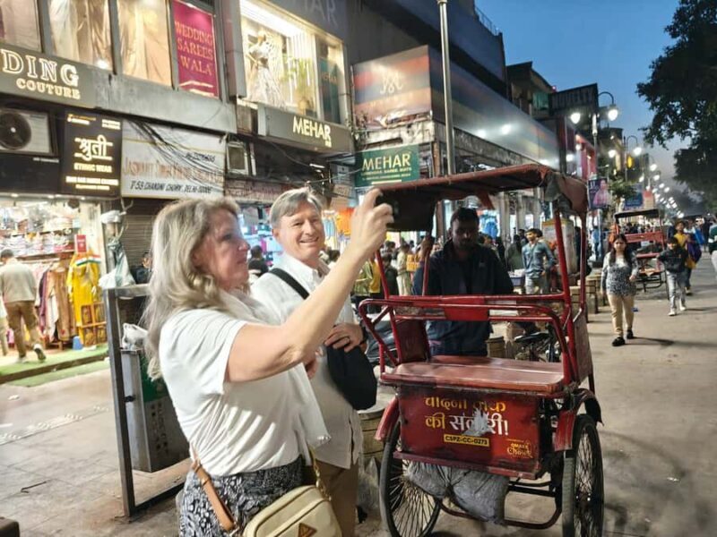Delhi Heritage & Flavors Markets, Monuments & Food Walk - Transition to New Delhi: Monuments and Colonial Charm