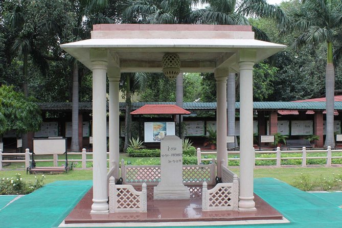 Delhi in One Day Guided Sightseeing Tour - Meeting and Pickup