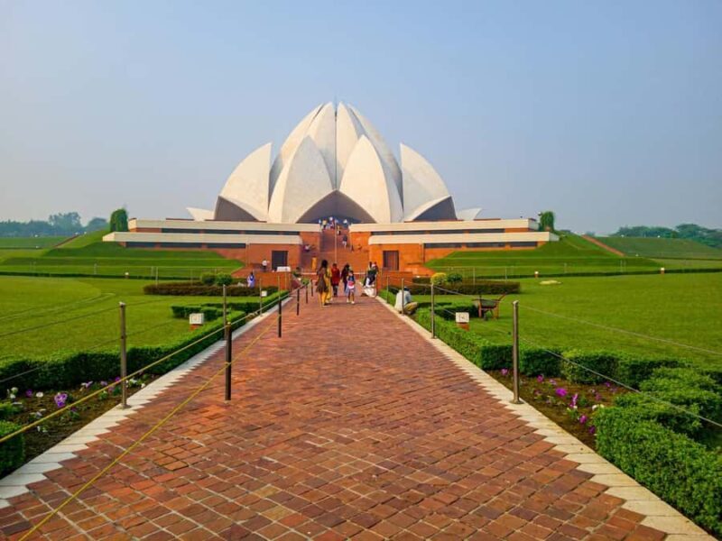 Delhi: Lotus Temple Walking Tour - Why This Tour Works Well