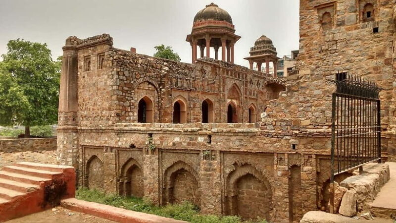 Delhi: Mehrauli Archaeological Park Tour with Hotel Pickup - The Detailed Itinerary