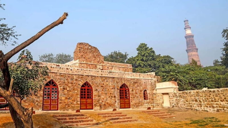 Delhi: Mehrauli Archaeological Park Tour with Hotel Pickup - Who Will Enjoy This Tour?