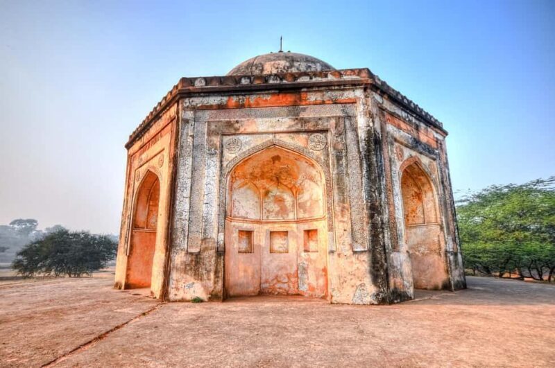 Delhi: Mehrauli Archaeological Park Tour with Qutub Minar - Practical Tips for Making the Most of Your Tour