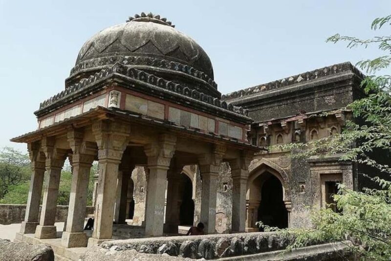 Delhi: Mehrauli Archaeological Park Tour with Qutub Minar - The Sum Up