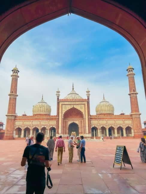 DELHI: NEW AND OLD SELF ITINERARY FULL DAY OR HALF DAY TOUR - Good To Know