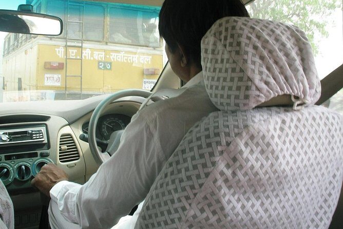 Delhi /New Delhi & Beyond transfer & travel in a Insured vehicle - The Sum Up  