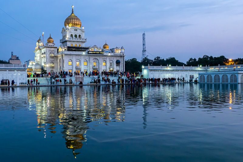 Delhi Night Tour: India Gate, Birla Mandir, CP & Bangla Sahib - What makes this Delhi night tour worth considering