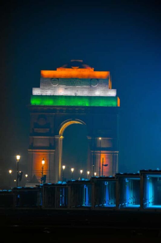 Delhi: Night Tour with India Gate and Connaught Place - Discovering Delhi’s Evening Magic