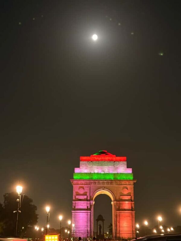 Delhi: Night Tour with India Gate and Connaught Place - Why It’s a Good Bang for Your Buck