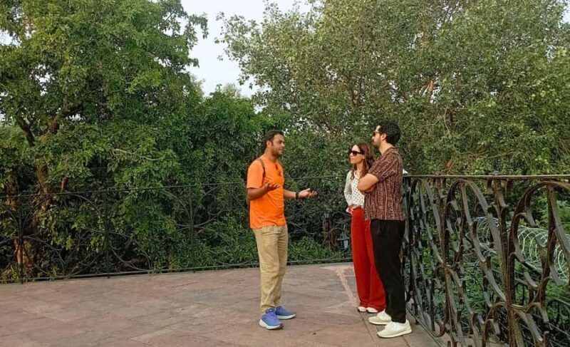 Delhi: Northern Ridge Walk with Tibetan Colony Tour - End on a Delicious Note at Machen La Tibet Kitchen