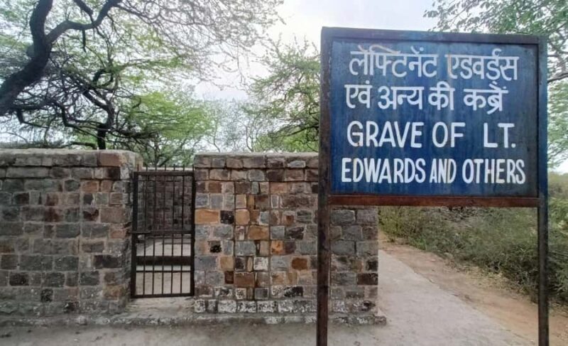 Delhi: Northern Ridge Walk with Tibetan Colony Tour - Who Should Consider This Tour?