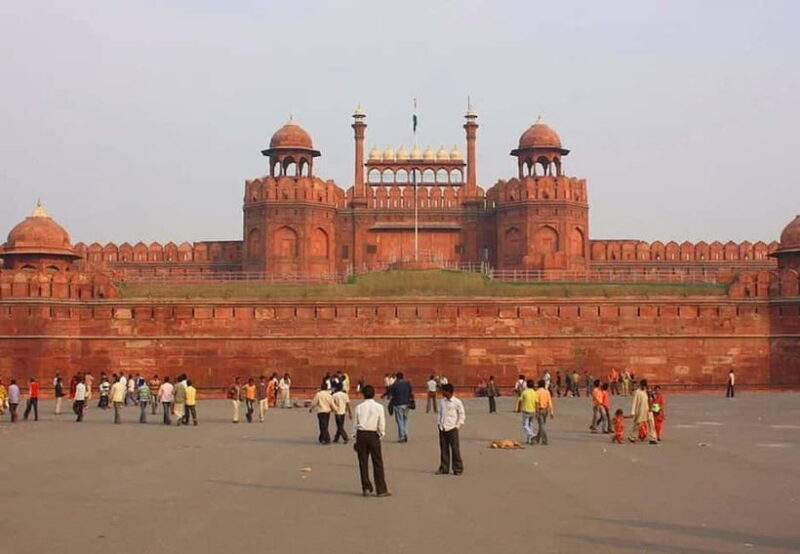 Delhi: Old and New Delhi City Private Guided Day Tour by car - The Experience: A Deep Dive into the Tour