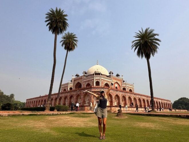 Delhi: Old and New Delhi Guided Full or Half-Day Tour - Background