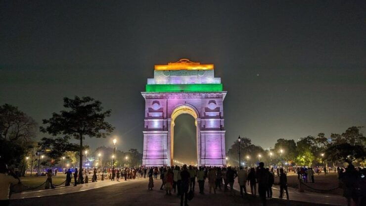 Delhi: Old and New Delhi Guided Magical Evening Tour - Duration and Availability Details