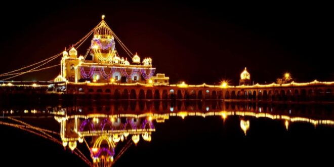 Delhi: Old and New Delhi Guided Magical Evening Tour - Convenient Transportation and Drop-off
