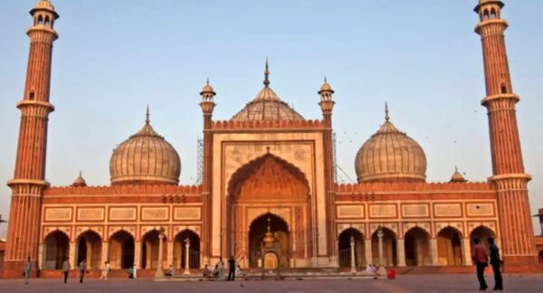 Delhi: Old and New Delhi Private City Tour by Car - Expert Guides