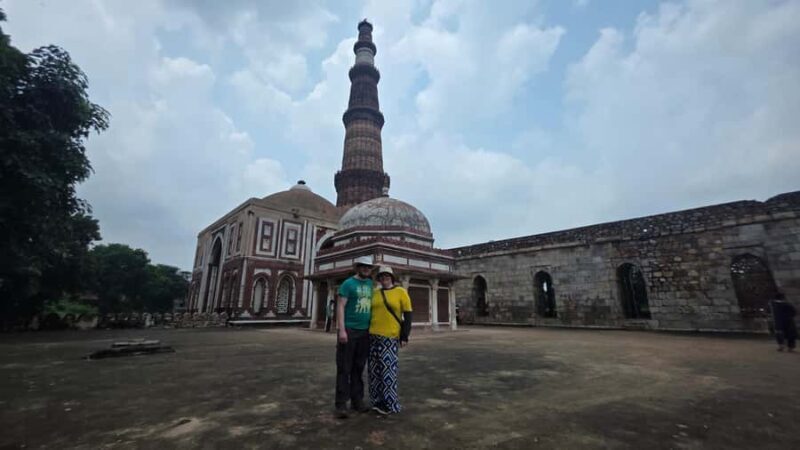 Delhi: Old And New Delhi Private Full Day & Half Day Tour - Authentic Local Encounters and Cultural Insights