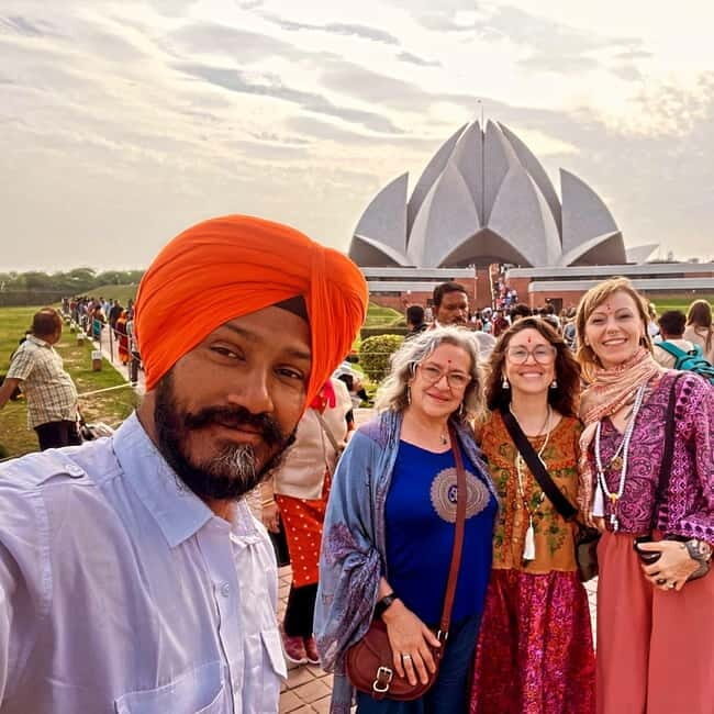 Delhi: Old and New Delhi Private Full or Half-Day Tour - Practical Details and What to Expect