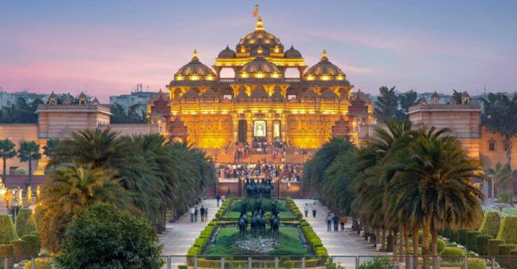 Delhi: Old and New Delhi Private Guided City Tour - Experience Highlights