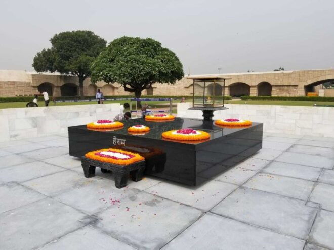 Delhi: Old and New Delhi Private One Day Tour - Experience and Sightseeing