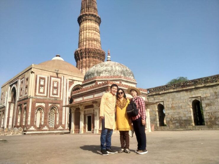 Delhi: Old and New Delhi Private Sightseeing Tour - Tour Highlights