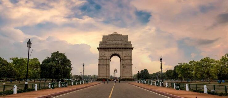 Delhi: Old and New Delhi Sightseeing Private Day Tour - Tour Highlights