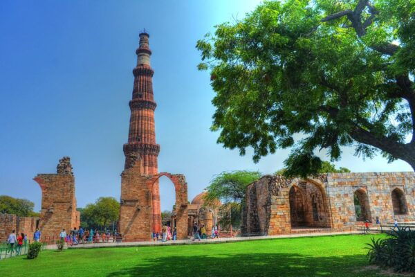 Delhi: Old and New Delhi Sightseeing Private Day Tour - Frequently Asked Questions