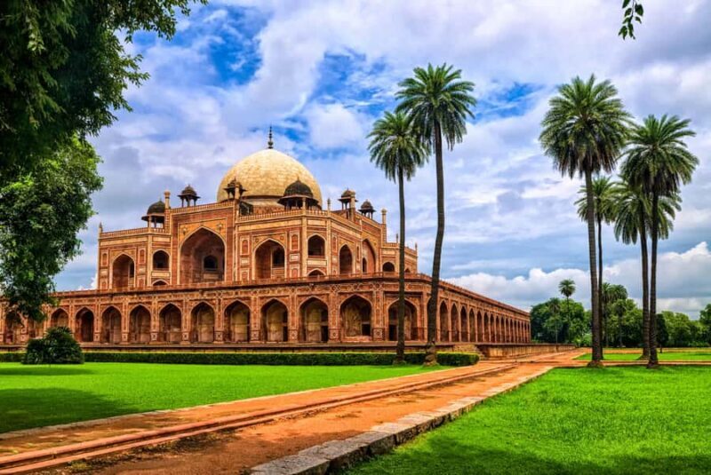 Delhi: Private 8-Hour Tour of New Delhi - Good To Know