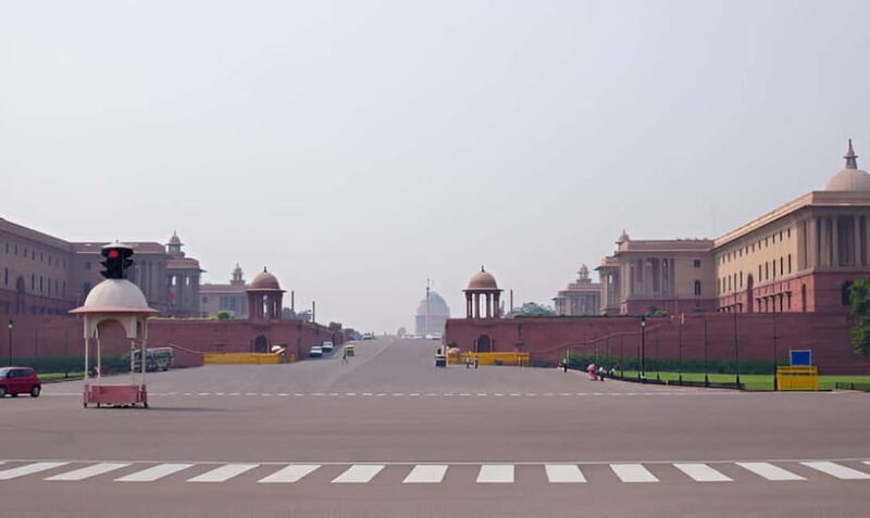 Delhi: Private Evening Delhi City Tour with Transfers & Food - Who Should Consider This Experience?