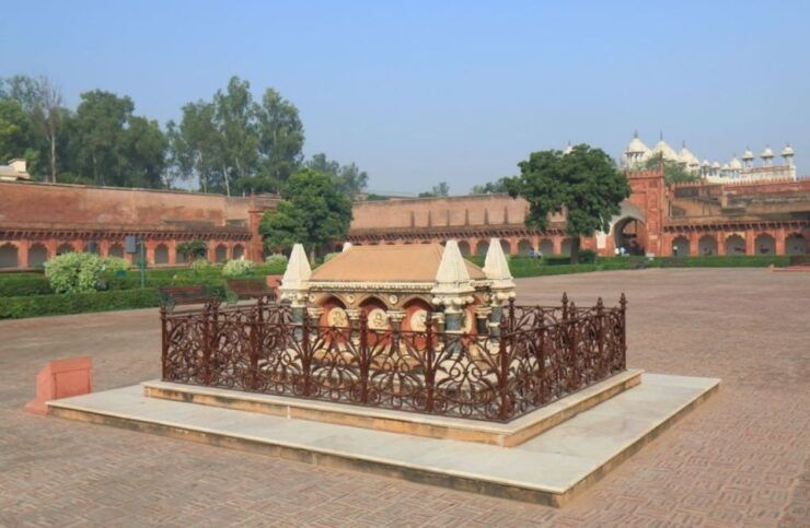 Delhi: Private Guided Half Day Sites in Delhi Tour - Tour Itinerary