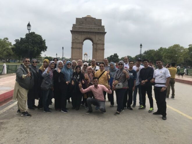 Delhi: Private Guided Sightseeing Tour of Old and New Delhi - Highlights of the Tour