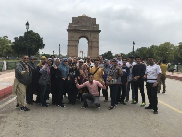 Delhi: Private Guided Sightseeing Tour of Old and New Delhi - Must-See Attractions in Old Delhi