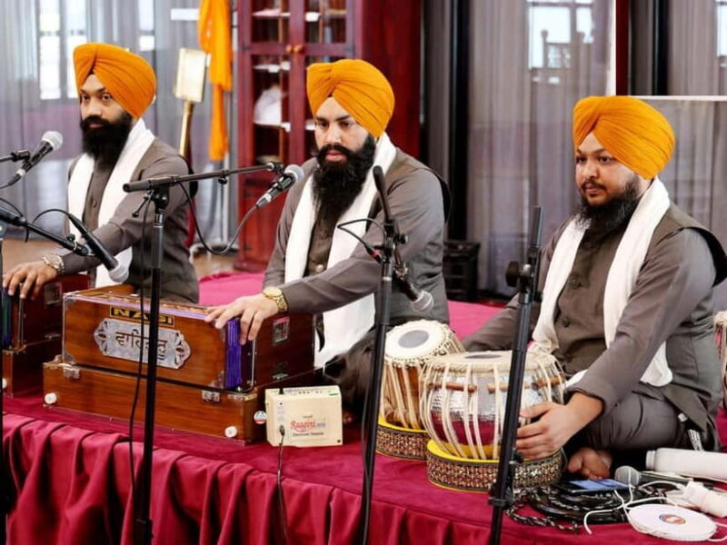 Delhi: Private Half-Day City Tour by Car with Water - Good To Know