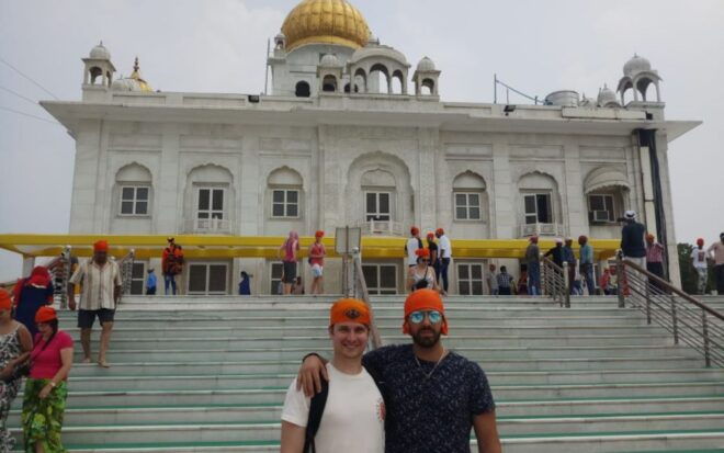 Delhi: Private Half-Day City Tour by Car With Water - Memorable Ending