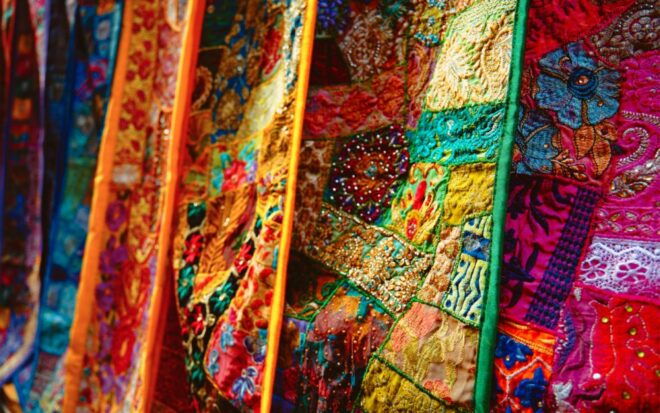 Delhi: Private Half-Day Guided Shopping Tour by Car - Accessibility and Tour Highlights