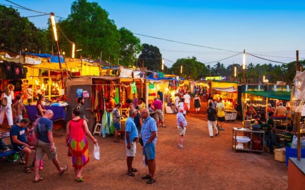 Delhi: Private Half-Day Guided Shopping Tour by Car - The Sum Up and Booking Details